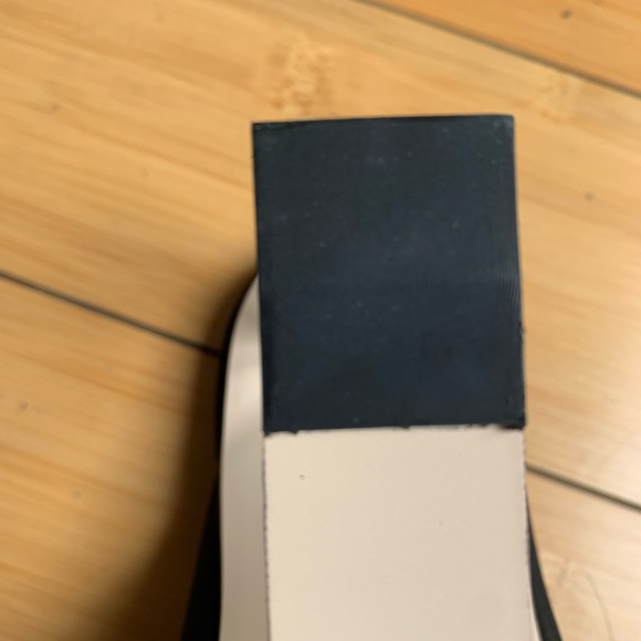 Good American CINDER-F*CKING-RELLA Lucite Triangle Heel Thong Sandals - Picture 5 of 5